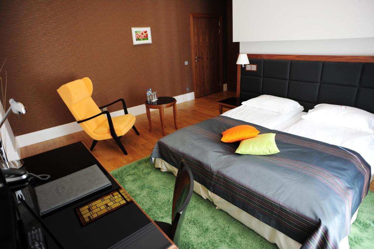 Hotel Zamek Люблінєц Екстер'єр фото